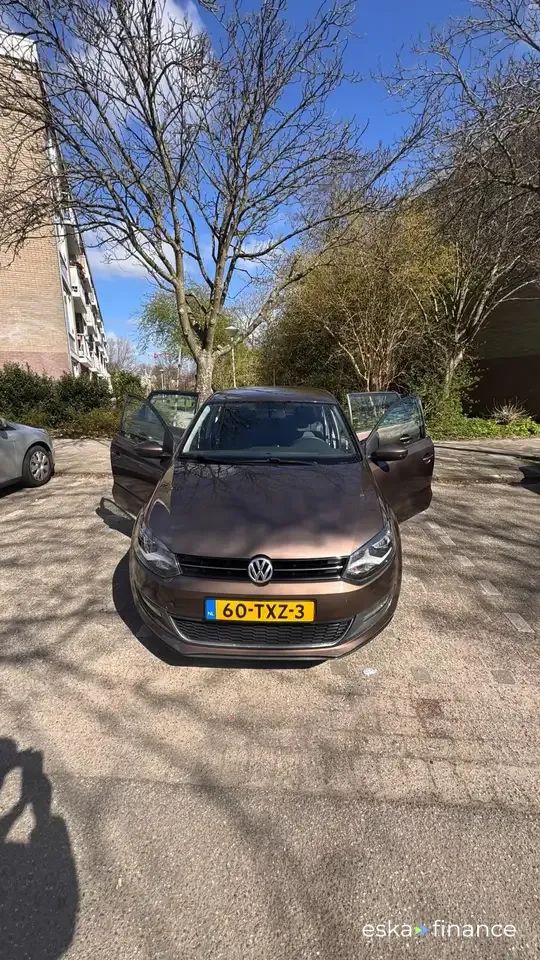 Finansowanie Sedan Volkswagen Polo 2012