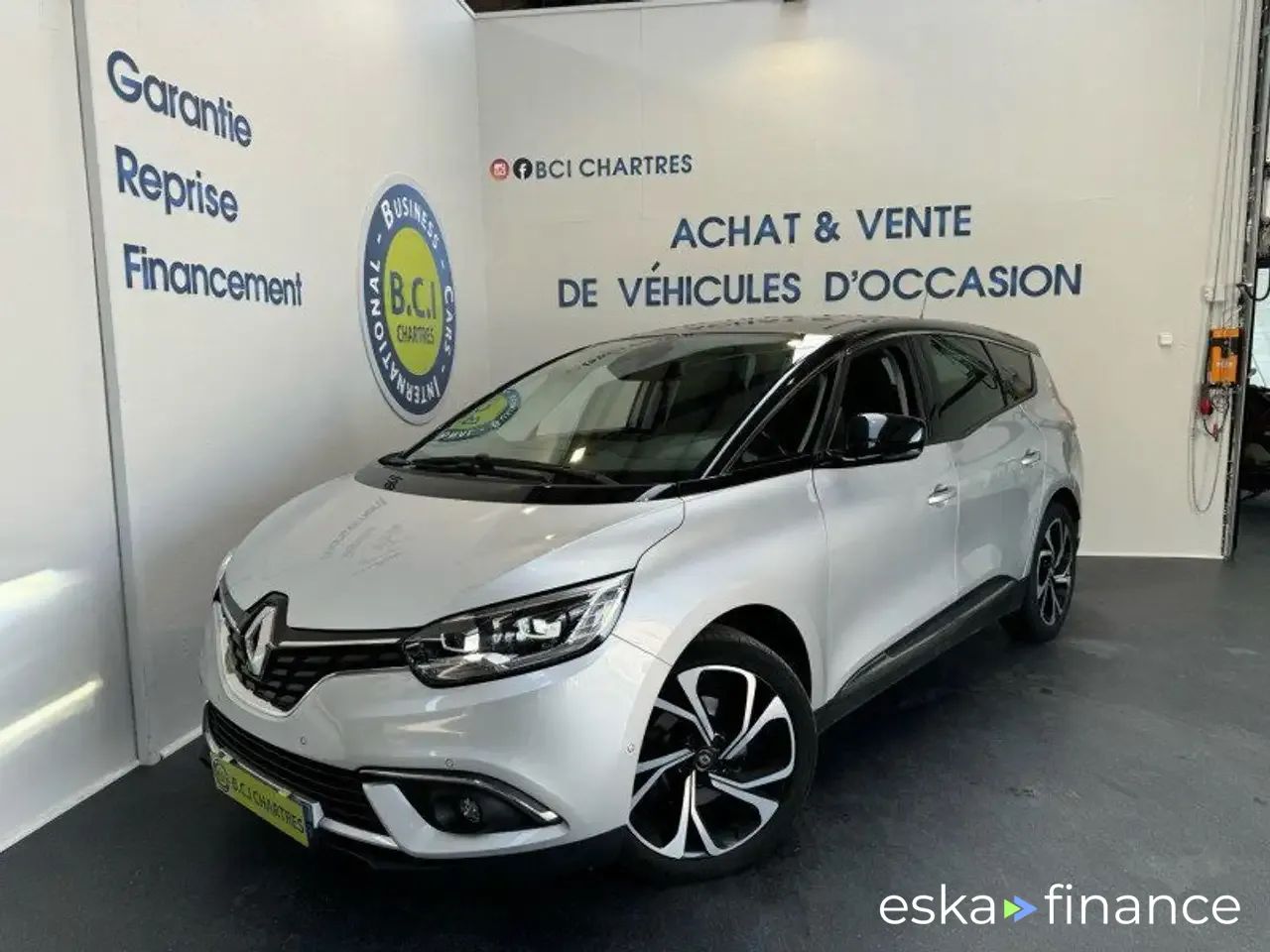Financování Přeprava osob Renault Grand Scenic 2019
