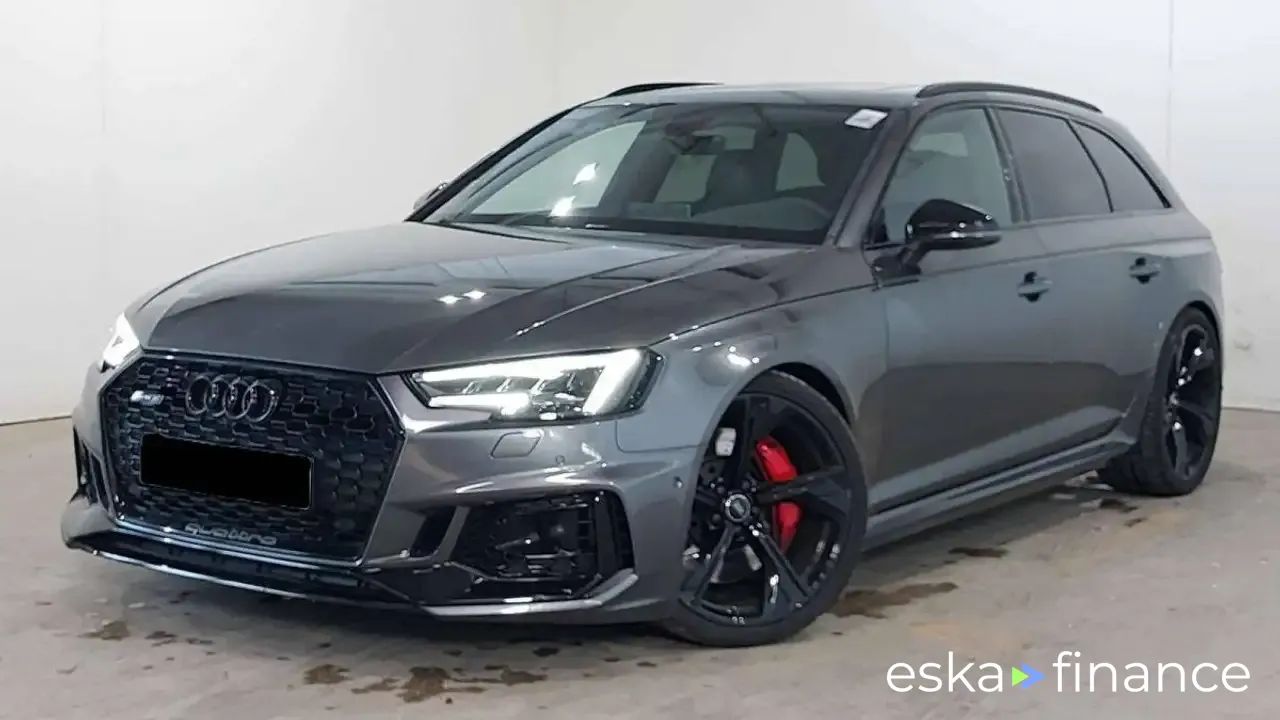Lízing Kombi Audi RS4 2019