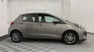 Lízing Sedan Toyota Yaris 2015