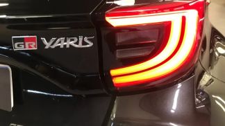 Finansowanie Sedan Toyota Yaris 2020