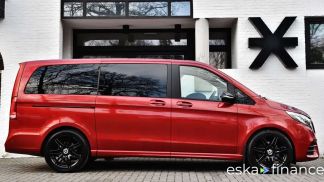 Leasing Hatchback MERCEDES V 300 2022