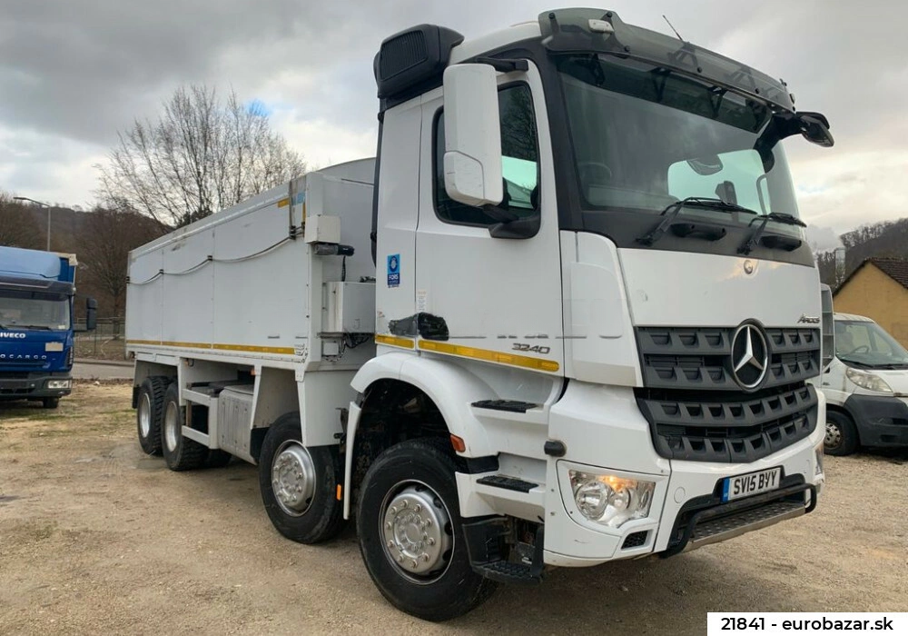 Finansowanie Ciężarówka z otwartym nadwoziem Mercedes-Benz Arocs 2015