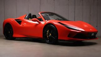 Leasing Convertible Ferrari F8 SPIDER 2022