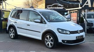 Financování Hatchback Volkswagen Touran 2013