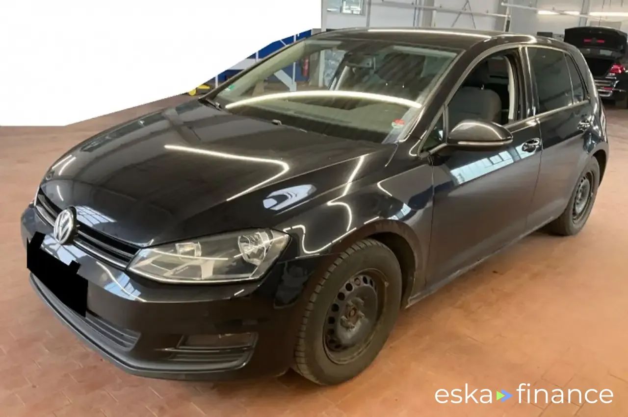 Leasing Sedan Volkswagen Golf 2013