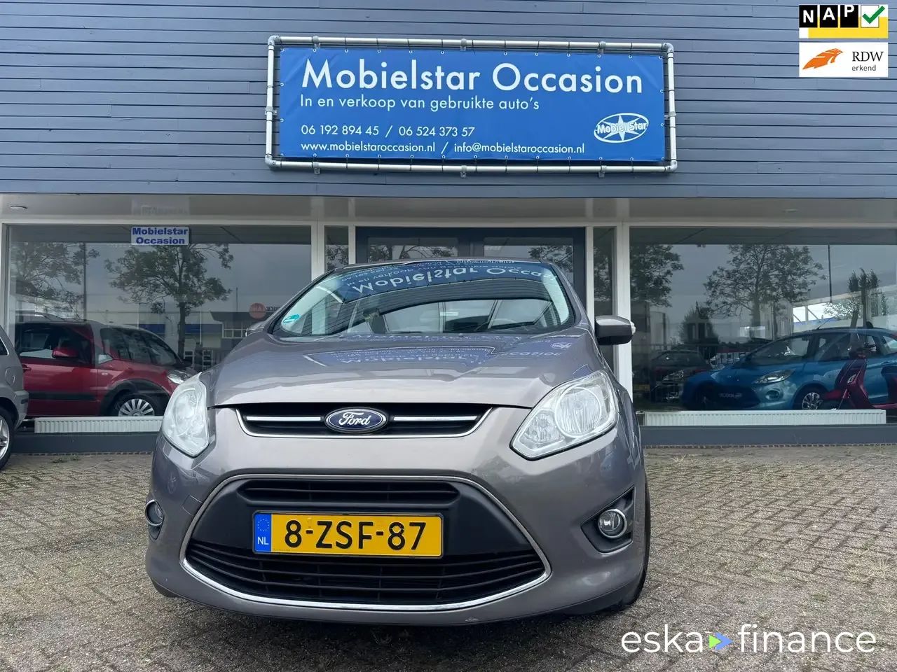 Transport pasażerów Ford C-Max 2015