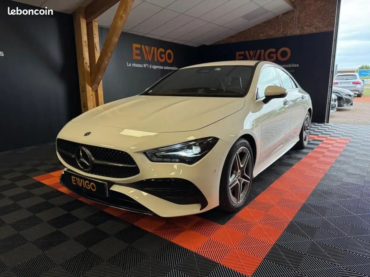 Financování Kupé MERCEDES CLA 200 2023