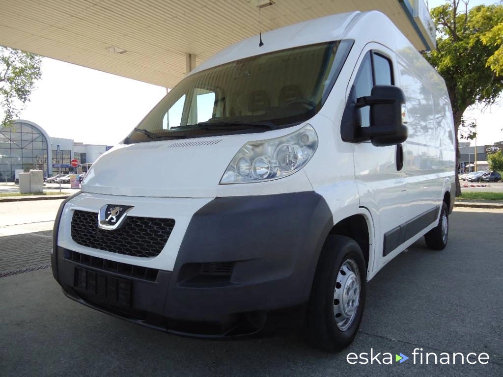 Leasing Sedan Peugeot Boxer 2014