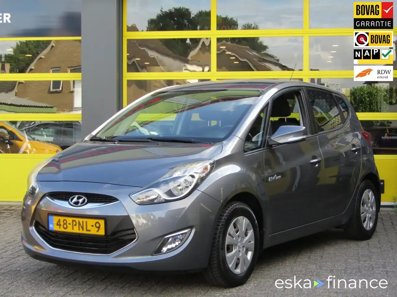 Leasing Hatchback Hyundai ix20 2011