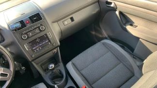 Financování Hatchback Volkswagen Touran 2014