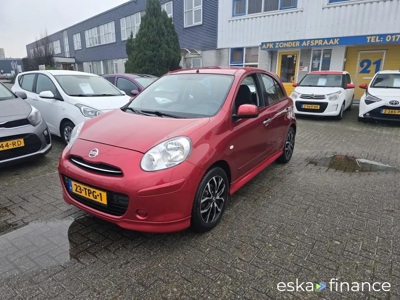 Leasing Hatchback Nissan Micra 2012