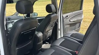 Lízing Hatchback Ford Galaxy 2011