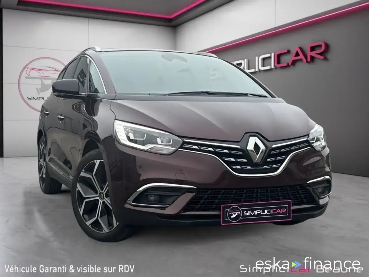 Leasing Sedan Renault Grand Scenic 2022