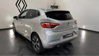 Sedan Renault Clio 2022