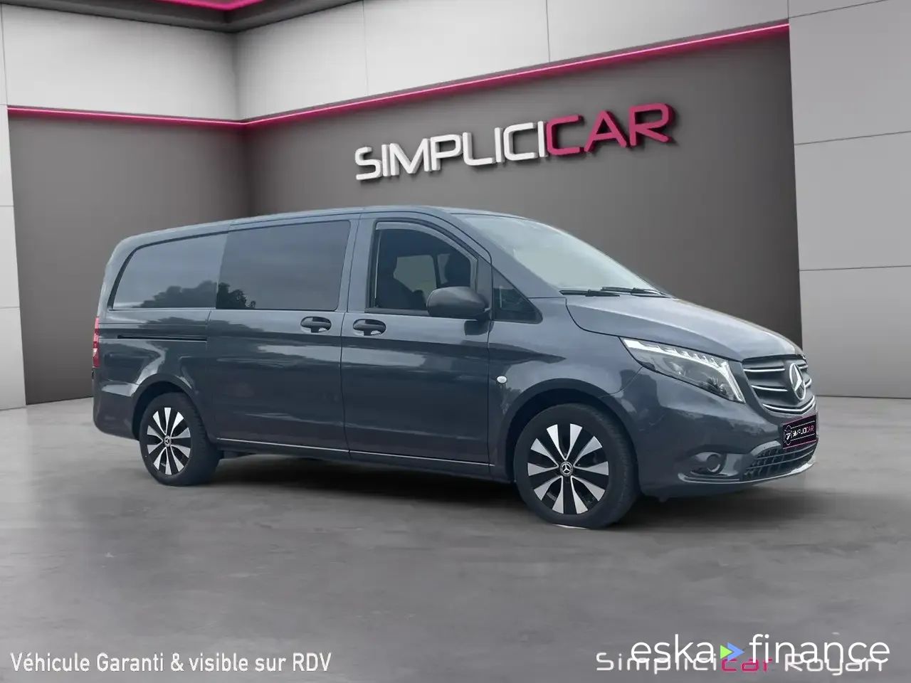Leasing Le transport des passagers MERCEDES VITO 2023