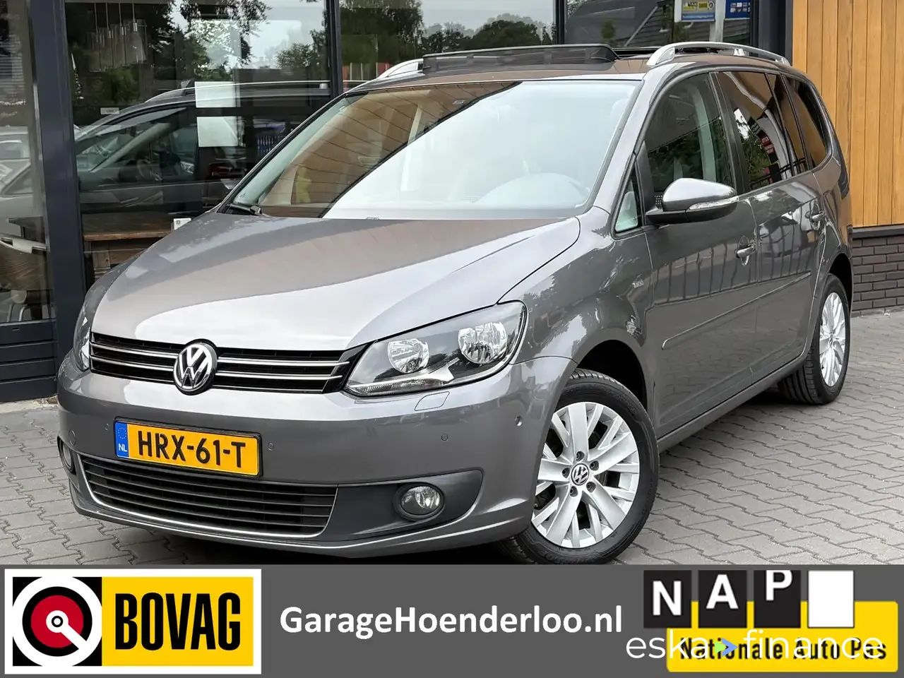 Lízing Hatchback Volkswagen Touran 2013