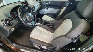 Lízing Hatchback Audi A1 2012
