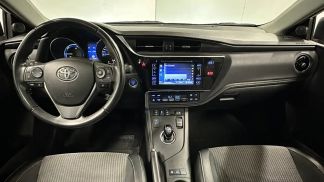 Finansowanie Wóz Toyota Auris 2015