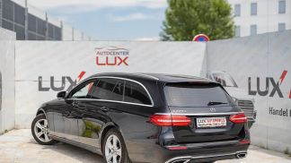 Lízing Sedan MERCEDES E 220 2018