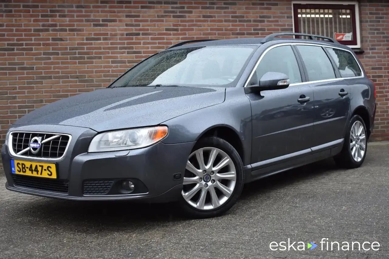 Finansowanie Wóz Volvo V70 2010