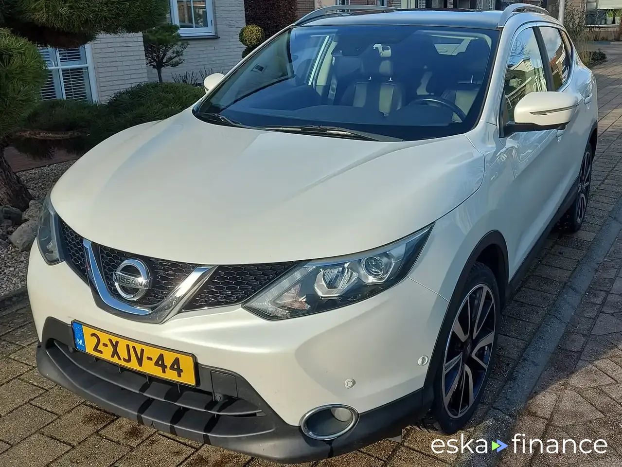 Leasing Hatchback Nissan Qashqai 2014