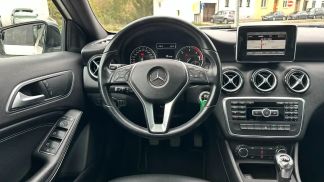 Lízing Sedan MERCEDES A 180 2012