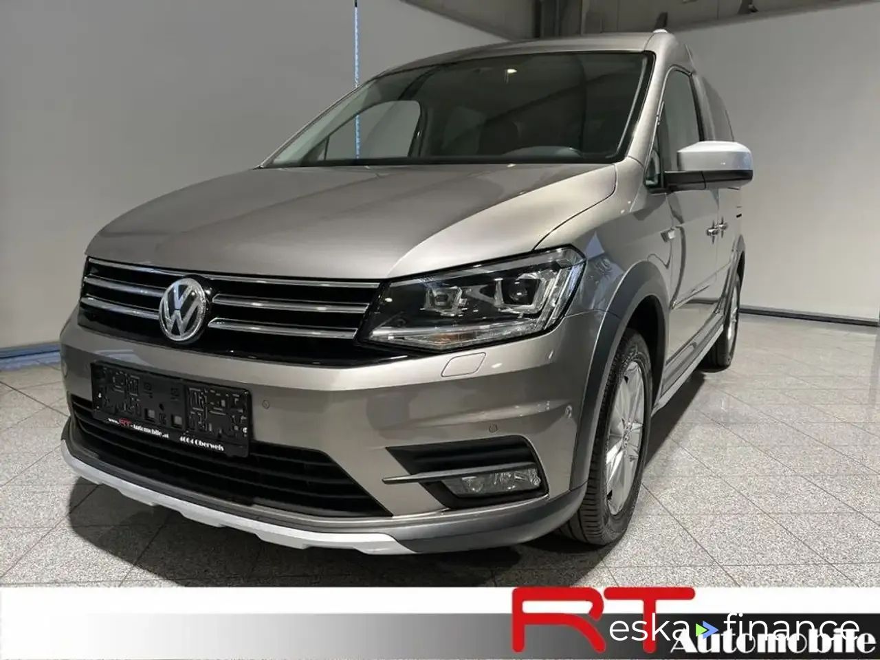 Lízing Hatchback Volkswagen Caddy 2017