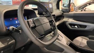 Lízing Hatchback Toyota Verso 2025
