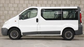 Lízing Hatchback Opel Vivaro 2013