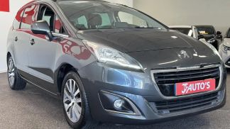 Lízing Hatchback Peugeot 5008 2015
