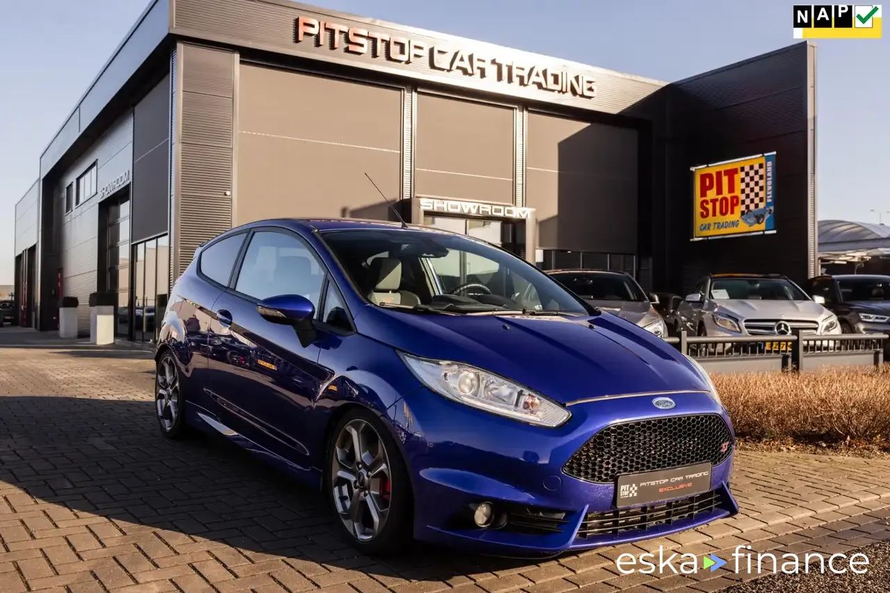 Financování Hatchback Ford Fiesta 2014