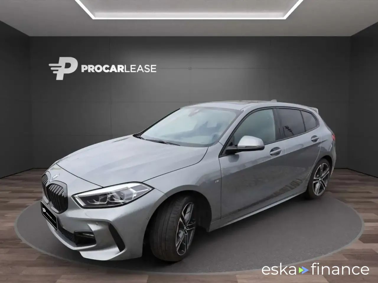 Lízing Sedan BMW 120 2024