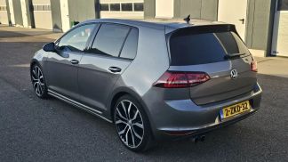 Lízing Sedan Volkswagen Golf 2015