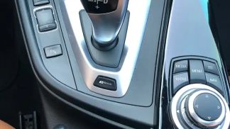 Lízing Sedan BMW 330 2017