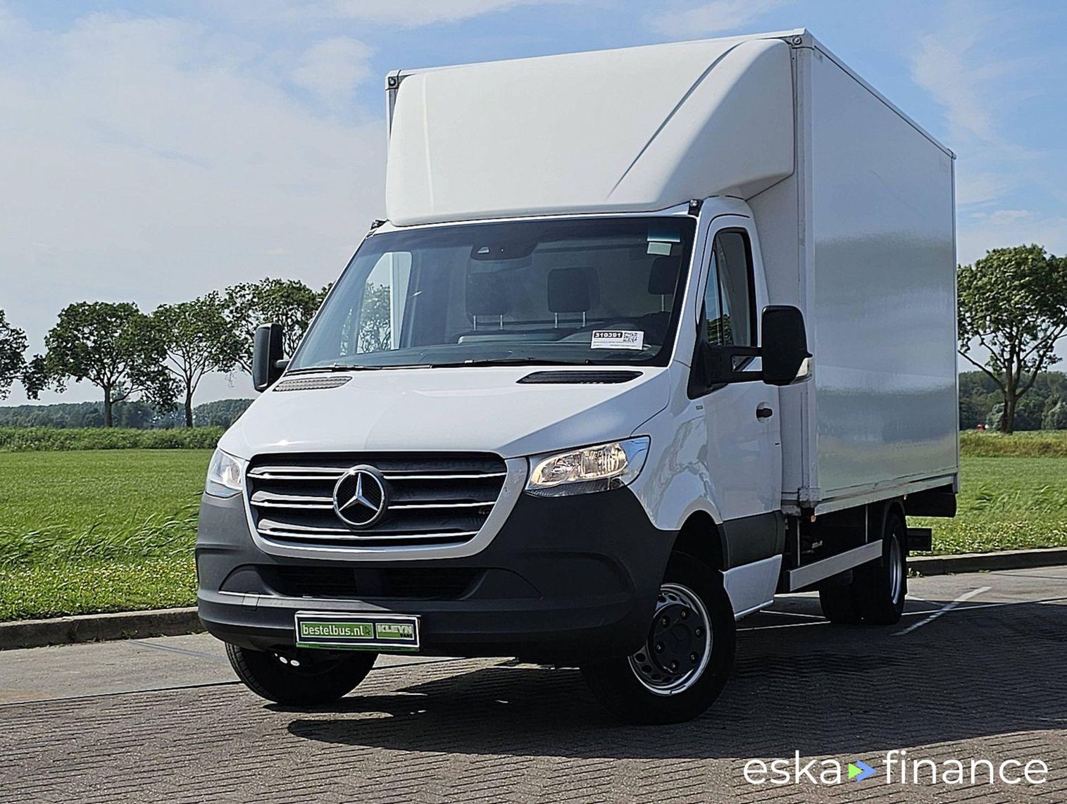 Lízing Uzavretý box Mercedes-Benz SPRINTER 516 2018