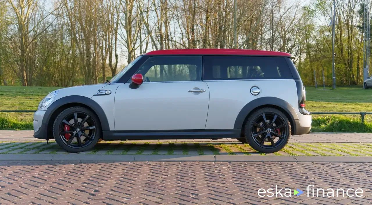 Leasing Wagon MINI Cooper 2012
