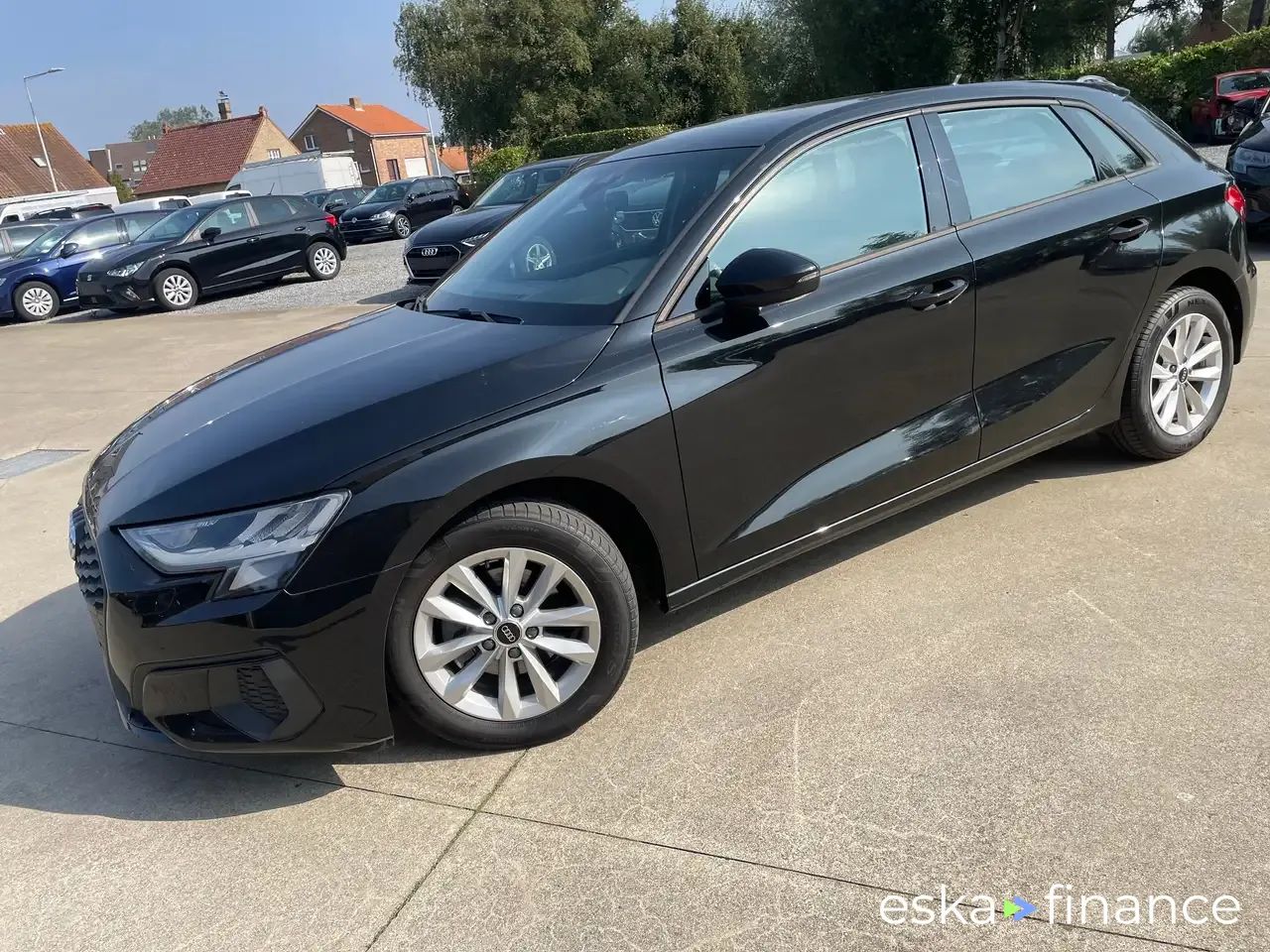 Financování Sedan Audi A3 2022