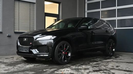 Jaguar F-Pace 2016