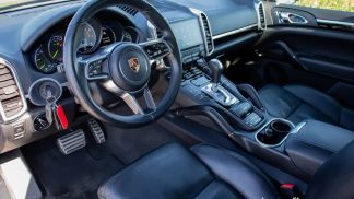 Finansowanie SUV Porsche Cayenne 2016