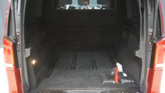 Lízing Hatchback MERCEDES V 300 2021