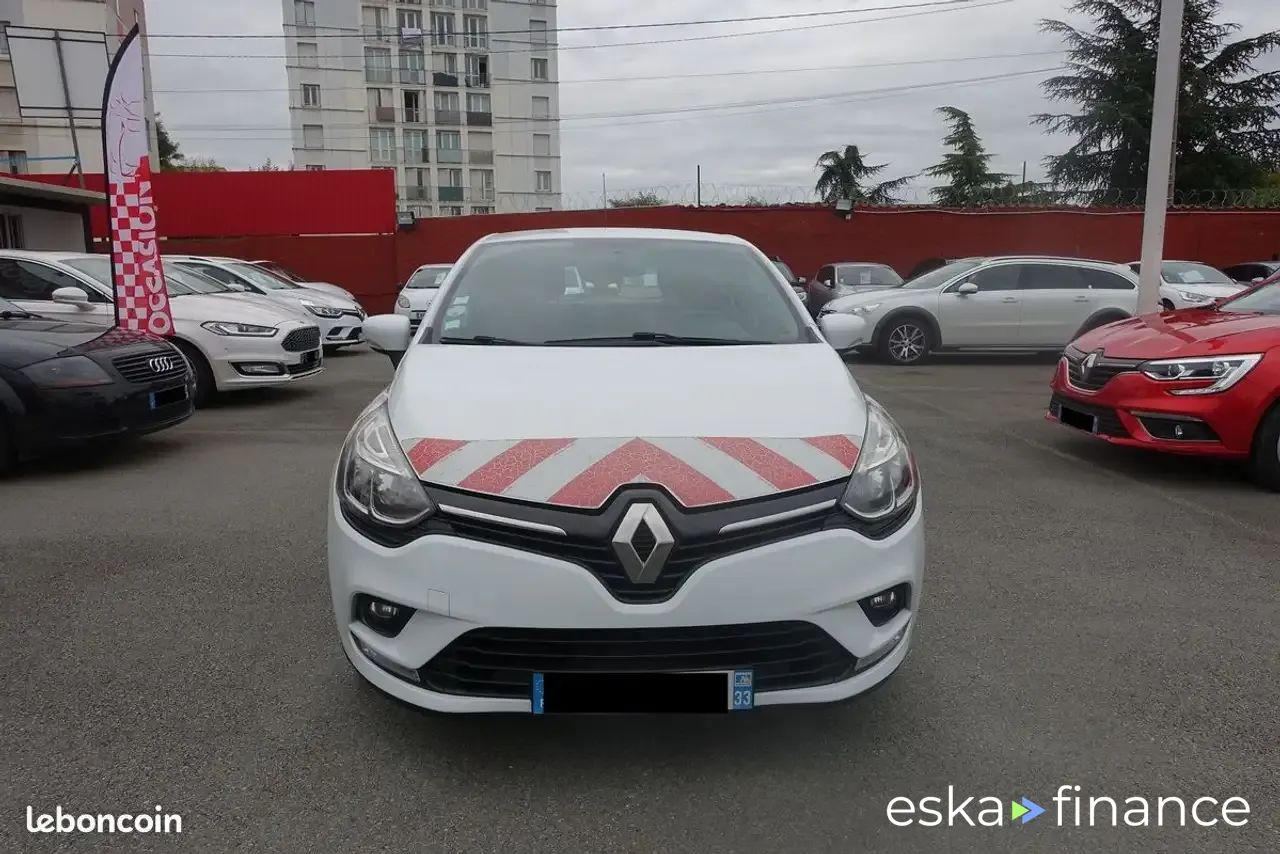 Finansowanie Van Renault Clio 2017