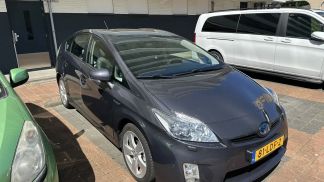 Lízing Sedan Toyota Prius 2010