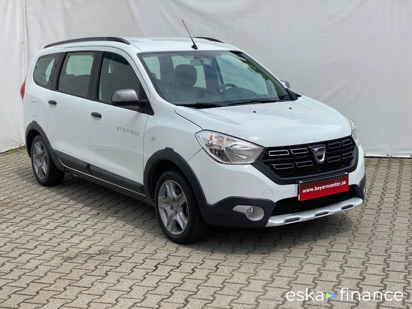 Wóz Dacia Lodgy 2022