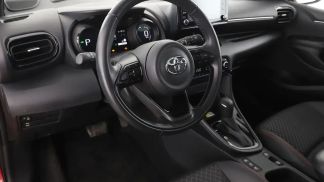 Lízing Hatchback Toyota Yaris 2021