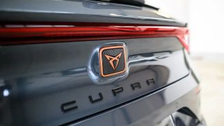 Lízing Sedan Cupra Leon 2021