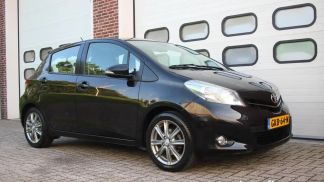 Leasing Hatchback Toyota Yaris 2013