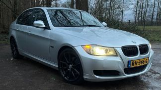 Finansowanie Sedan BMW 330 2010