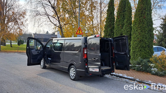 Finansowanie Transport pasażerów Renault Trafic 2016