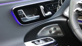 Lízing Sedan MERCEDES E 300 2024